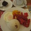 Mom & Tina's Bakery Cafe - 料理写真:TOCINO AND EGG