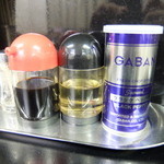 らーめん金竜 - 卓上調味料