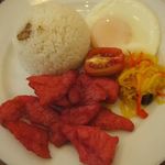 Mom & Tina's Bakery Cafe - TOCINO AND EGG
