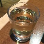 Tori Ryouri Izakaya Toribian - 遊び心満載の「おや汁 酸っぱめ」は、ただの酢⁉️で、飲むだけでむせてしまった(^^