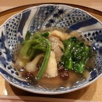 鮨 村上二郎 - つみれに春野菜を合わせて、、、つみれふっくら美味しい。