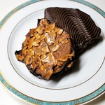 ア コテ パティスリー - フロランタン    1,380円
      