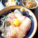 海鮮食堂 じゃこや - ハマチ漬け丼 '16 1月中旬