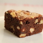 サンデーベイクショップ - ウォールナッツブラウニー？