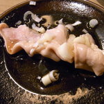 もつ焼き じんちゃん - ガツ刺し