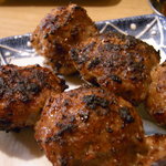 もつ焼き じんちゃん - 焼きたてジュージューつくね