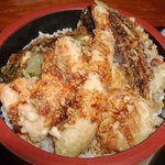 Komazushi - さすがご飯が美味しかった。えび、ほたて、鮭、ピーマン、マイタケ、なす。