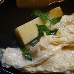 筍と湯葉の炊いたん