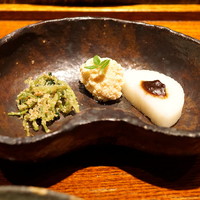 みかわ 是山居 - 前菜　（三つ葉の胡麻和え、生タラコ、山芋田楽）
