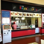 Royal Curry - コート内のお店