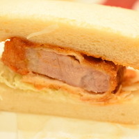 ホテル日航福岡 - カツサンドの断面です!!