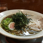 とんこつらーめん ひかり - 2016年1月5日火曜日限定
      昔ながらの中華そば