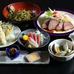 新懷石料理7道菜套餐+3小時無限暢飲5,000日圓（含稅）