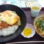 吉和サービスエリア 上り スナックコーナー・フードコート - かつ丼ミニうどんセット