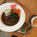 Yasai Kurabu Otono Hakafe - 旬野菜のカレー