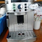さかなや道場 - デロンギ製の珈琲機械
