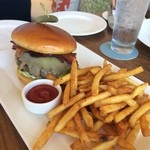 Tommy Bahama Restaurant, Bar & Store - 2016年1月　ベーコンバーガー