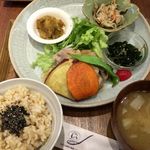 玄三庵 - 39品目の健康定食