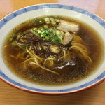 麺や 吉村 - 麺や 吉村(愛媛県新居浜市港町)中華そば350円