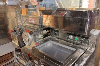 Jun-pey ra-men  - 製麺機　自家製麺で毎日作っております
