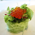 アジュール フォーティーファイブ - サーモンのミキュイ ワサビのソース
