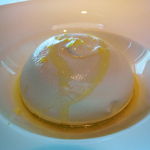 アジュール フォーティーファイブ - フロマージュブラン イチゴのソース