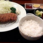 ヨコハマ牛カツ 黒船 - 牛ロースカツ定食（小120g）