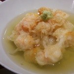てんぷら 深町 - 天茶。一瞬、水没状態でガッカリしそうになりましたが、予想を裏切る美味しさ!!
