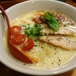 十夢 - プレミアムトマトラーメン