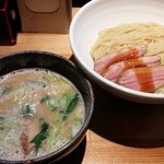 ラーメン巌哲 - 鴨白湯 （限定の創作 塩つけ麺） 高加水ちぢれ麺に変更