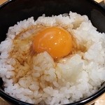 ラーメン巌哲 - 生玉子ごはん