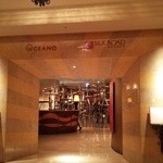 オチェーアノ - 店舗入口