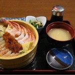 marujuuitou - 甘えび二色丼(1600円)