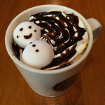 タリーズコーヒー - チョコソース増量、
            スノーマンの顔は店員さんお手製。