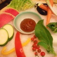 菜な 春吉店 - 朝採れ野菜のかぶりつき