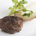 ティーズグリル - 黒毛和牛使用。超粗挽きハンバーグステーキ。