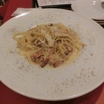 イタリア料理 グランカッロ - ベーコンとさくらたまごのカルボナーラ