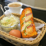 モーニングサービス　ピザトースト　430円　