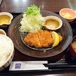 Ootoya - 四元豚のロースカツ定食♪