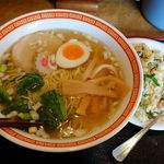 Ramenwanchan - ラーメン王ちゃん（醤油ラーメン600円＋ランチセットの半チャーハン+250円）