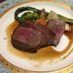 キュニエット - 黒毛和牛のステーキ