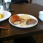 CROSS TIME CROSS BE - ソースをかけ忘れたパスタでしたが、それでも旨かったです。