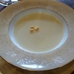 プティレストラン グーテ - 牛蒡のスープ