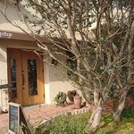 ポタージュ - お店の正面玄関の綺麗なこと