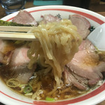 麺壱 吉兆 - 麺アップ