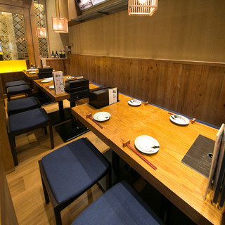 人数に合わせてアレンジ可能なテーブル席！