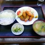 森田屋 - カキフライの定食