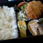 曽我 - トンカツは小さく見えるけど‥‥　実は