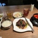 吾照里 - B定食 プルコギとスンドゥブのセレクト