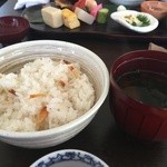 日本料理　花坊-hanabo- - さくらえびご飯と赤だし